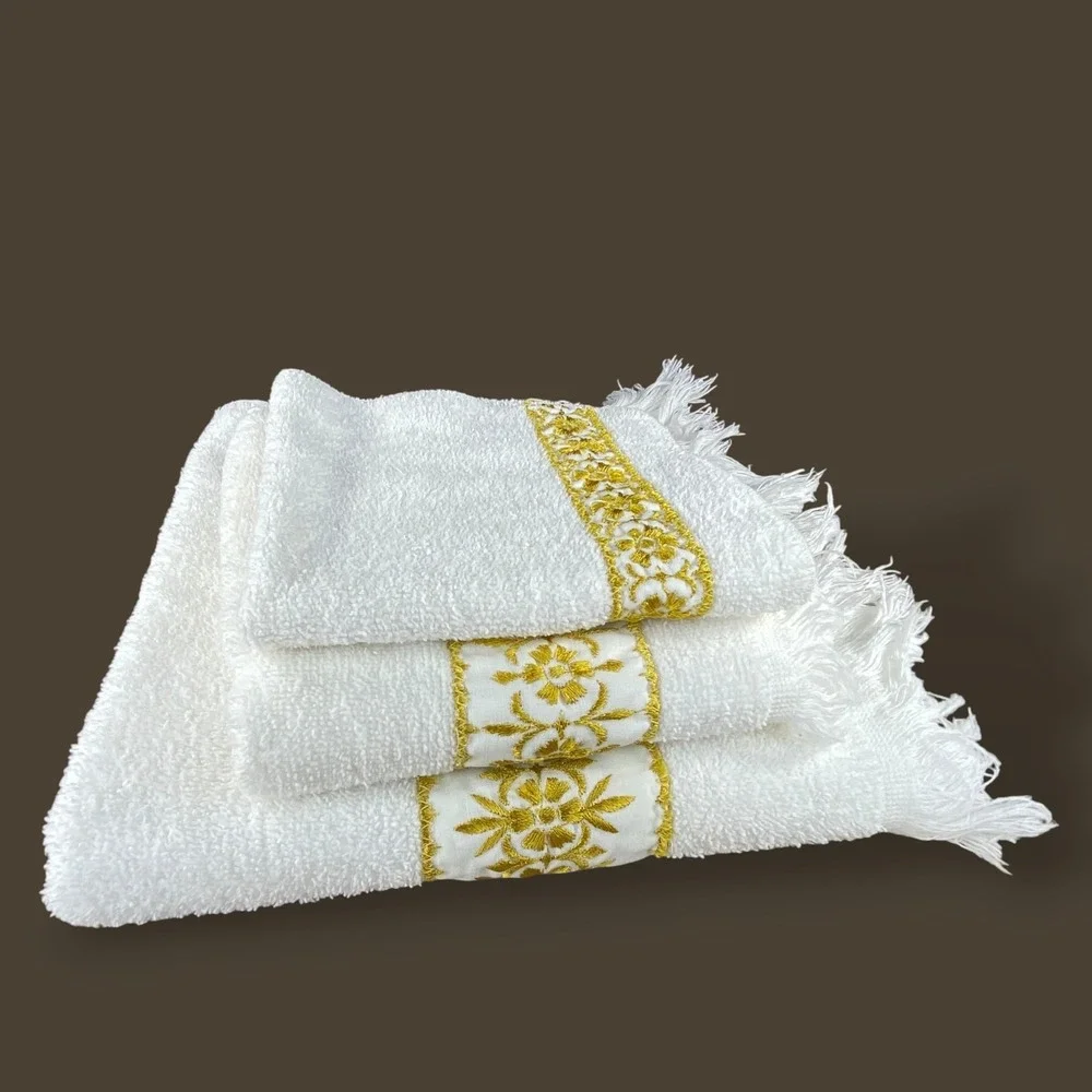 Cannon Royal Family Towels White Gold Floral Bath Set Vintage 1970s